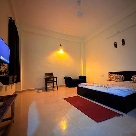 Atulyam Stays Sushant Golf City Лакхнау Экстерьер фото